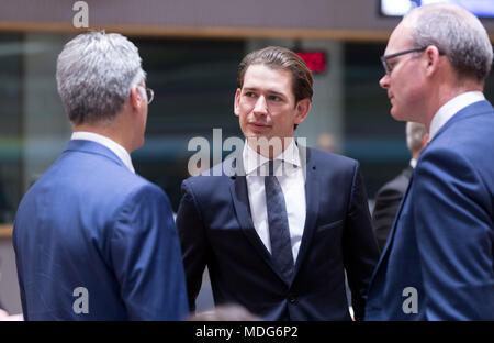 Belgique, Bruxelles le 2017/11/10 : réunion des ministres des affaires étrangères avec ici, ministre autrichien Sebastian Kurz, ministre maltais Carmelo Abela et Iris Banque D'Images
