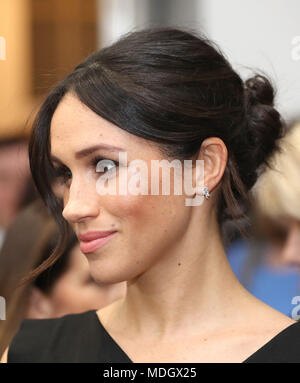 Meghan Markle assiste à une réception à l'autonomisation des femmes la Royal Aeronautical Society de Londres au cours de la réunion des chefs de gouvernement du Commonwealth. Banque D'Images