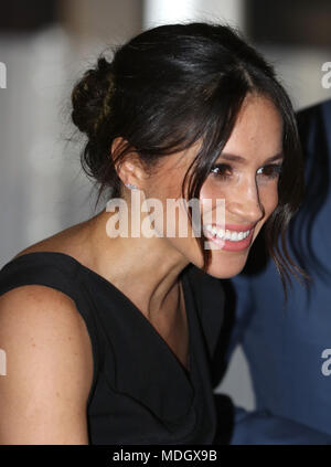 Meghan Markle assiste à une réception à l'autonomisation des femmes la Royal Aeronautical Society de Londres au cours de la réunion des chefs de gouvernement du Commonwealth. Banque D'Images