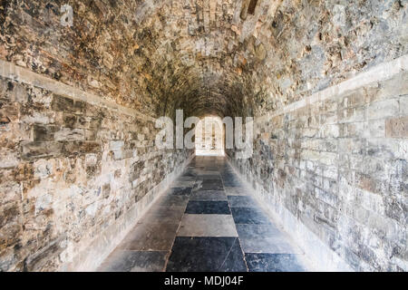 Passage dans le Doan Mon, la porte principale de la complexe palatial de plus tard le empereurs dans le secteur central de la Citadelle impériale de Thang Long Banque D'Images