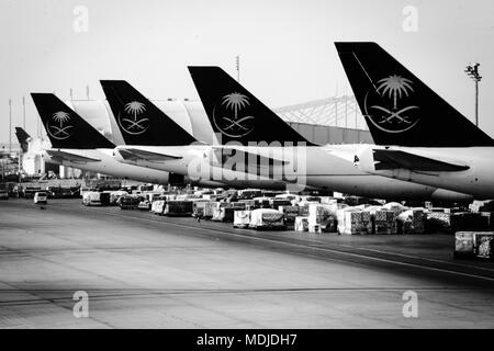 Flotte de B747 cargo sur la rampe de chargement à Jeddah, Arabie Saoudite Banque D'Images