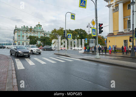 SAINT PETERSBURG - CIRCA Octobre 2017 : Saint Petersburg paysage urbain dans la journée. Banque D'Images