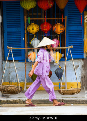 Hoi An, Vietnam ; boutique vendant des lanternes chinoises. Banque D'Images