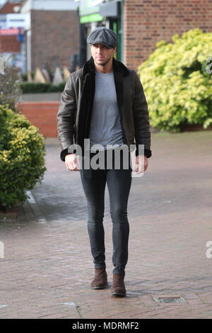 Les acteurs TOWIE film à la norme pub à Loughton, Essex avec : où : Loughton, Royaume-Uni Quand : 20 mars 2018 Source : WENN.com Banque D'Images