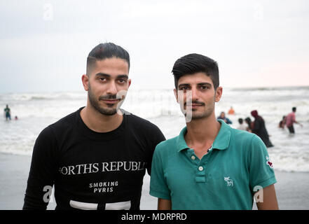 Les sauveteurs de l'Iran sur la mer Caspienne, Babolsar, Iran Banque D'Images