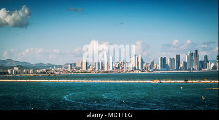 Panorama de la ville de Panama, vu de la mer Banque D'Images