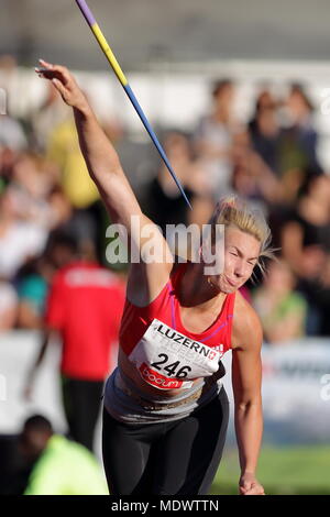 Lucerne, Suisse. 17th, 2012. Vira Rebryk de l'Ukraine en action au cours de la féministe du javelot cas de la réunion une compétition d'athlétisme à Banque D'Images