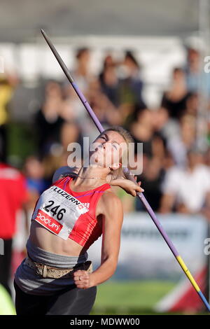 Lucerne, Suisse. 17th, 2012. Vira Rebryk de l'Ukraine en action au cours de la féministe du javelot cas de la réunion une compétition d'athlétisme à Banque D'Images