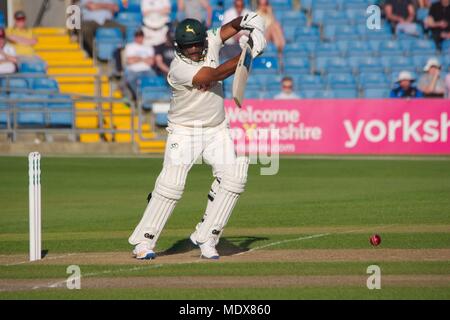 Leeds, Angleterre, 20 avril 2018. Samit Patel batting pour Limburg contre Yorkshire le premier jour du county championship match à Emerald Headingley, Leeds. Crédit : Colin Edwards/Alamy Live News. Banque D'Images