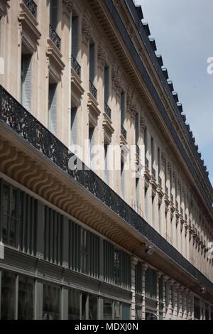 Paris, 9ème arrondissement, rue de la Chaussée d'Antin, l'angle de la rue Meyerbeer, façades, balcon, Banque D'Images