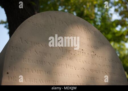 Paris, cimetière du Père-Lachaise, 29e division, tombe sur le cénotaphe, Tomb of the Dragon Antoine de Guillaume-Lagrange érigé en 1809 Banque D'Images