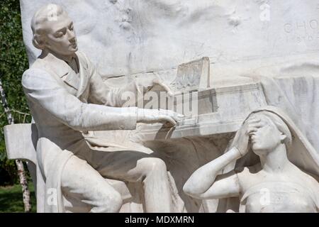 Paris, Parc Monceau, statue en hommage à Frédéric Chopin, Banque D'Images