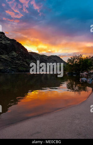 Hells Canyon, Snake River, gorges les plus profondes d'Amérique du Nord (2400 m), forme la frontière de l'Idaho et l'Oregon. Norton photographe a mené la lutte pour arrêter Banque D'Images