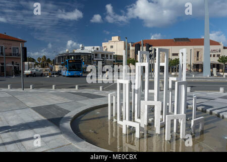 Dispositif de l'eau dans la partie rénovée de la vieille ville, sur la route de la gare routière de karvella, Paphos, Chypre, Europe Banque D'Images