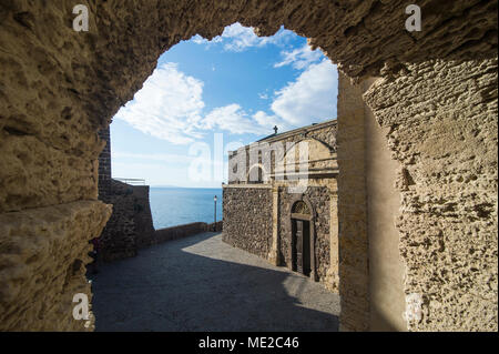 La cathédrale dans le château, Castelsardo, Sardaigne, Italie Banque D'Images