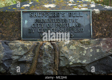 Plaque commémorative du parc, le "Shepperds Parc d'État de Dell, Columbia River Gorge National Scenic Area, New York Banque D'Images