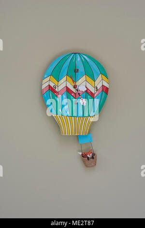 Horloge murale de montgolfières Banque D'Images