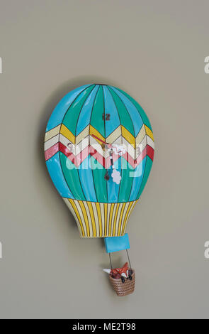 Horloge murale de montgolfières Banque D'Images