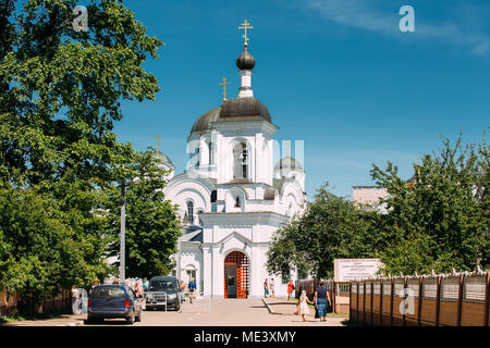 Polotsk, la Biélorussie. Complexe de monastère de sainte Euphrosyne de Polotsk à l'Église orthodoxe de l'Exaltation de la Sainte Croix et de transfiguration du Seigneur Banque D'Images