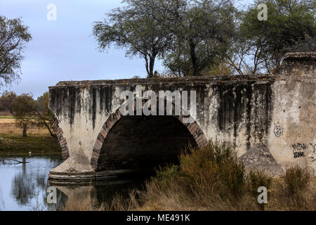 Un vieux pont près de la Granja Las Animas Ranch - San Miguel de Allende Mexique Banque D'Images