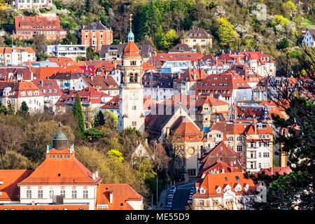 Avis de Stuttgart, en Allemagne, du point de vue Karlshoehe avec Markus église au centre de la photo Banque D'Images