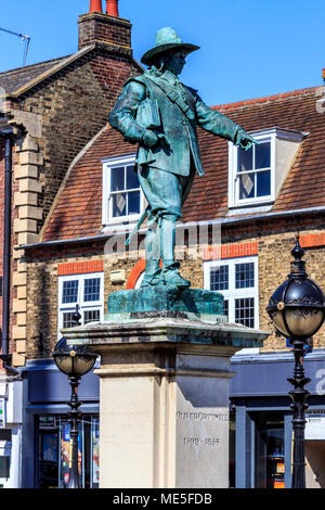 Oliver Cromwell statue,l'ancien port fluvial, du centre-ville sur la grande rivière Ouse , Cambridgeshire, Angleterre, RU, FR Banque D'Images