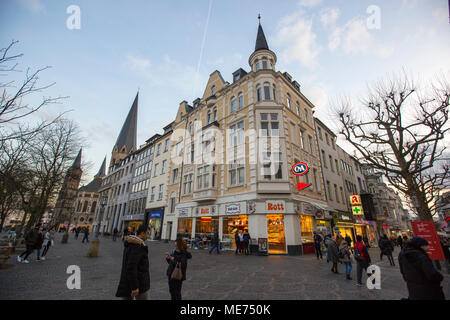 Les bâtiments autour du centre-ville de Bonn, Rhénanie du Nord-Westphalie, Allemagne. Banque D'Images