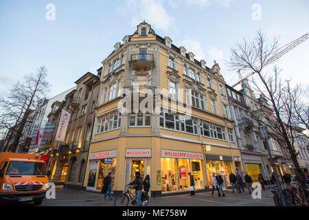 Les bâtiments autour du centre-ville de Bonn, Rhénanie du Nord-Westphalie, Allemagne. Banque D'Images