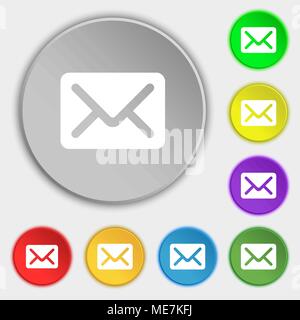Mail, enveloppe, une icône représentant une lettre signe. Symbole sur cinq boutons plats. Vector illustration Illustration de Vecteur
