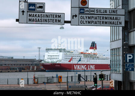 Ferry de la Viking Line à quai dans le port d'Helsinki, Helsinki, Finlande, Europe Banque D'Images