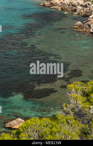 Entre Altea et Calpe le Mascarat avec ses eaux turquoise de côte, Altea, Costa Blanca, Alicante province, Espagne Banque D'Images