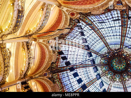Paris, France, toit en dôme des Galeries Lafayette à Paris Banque D'Images