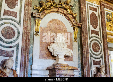 Buste de Louis XIV par D. Bernin dans le Salon de Diane. Versailles. France, Europe Banque D'Images