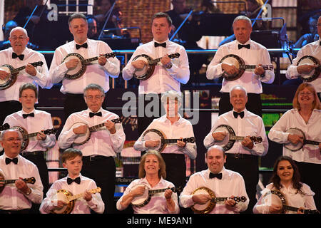 ©Image sous licence à i-Images Photo Agency. 21/04/2018. Londres, Royaume-Uni. Partie de l'anniversaire de la Reine. Les membres de la famille royale rejoindre Sa Majesté la Reine Elizabeth II pour son 92 anniversaire au Royal Albert Hall, Londres, le concert est organisé par la Société royale du Commonwealth dont elle est la marraine. Le RCS est la plus ancienne organisation du Commonwealth et célèbre son 150e anniversaire en 2018. Aux côtés des spectacles contemporains, des chansons de comédies musicales classiques sont effectuées. Interprètes : Sir Tom Jones, Kylie Minogue, Sting et Shaggy, Shawn Mendes, Ladysmith Black Mamba Banque D'Images