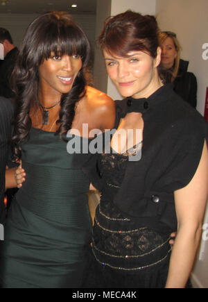 NAOMI CAMPBELL HELENA CHRISTIANSEN 2006 Photo de John Barrett/PHOTOlink.net Banque D'Images