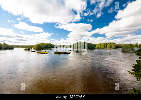 Calme et belle rivière Kymijoki en Finlande Banque D'Images