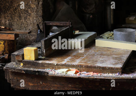 Un atelier de fabrication de savon traditionnel à Tripoli, au Liban. Banque D'Images