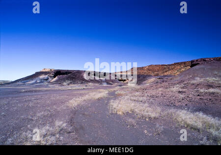 Vue panoramique sur la montagne brûlée dans la région du Damaraland Banque D'Images