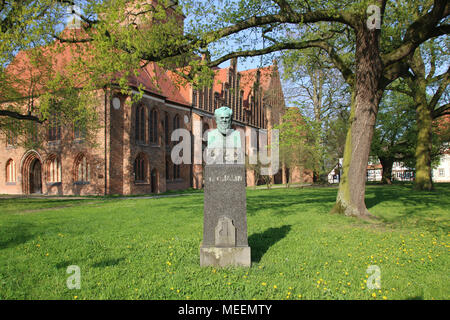 Salzwedel, Allemagne - 20 Avril 2018 : Vue de la Friedrich Gartz Monument à la ville hanséatique de Salzwedel, Allemagne. Gartz est un compositeur, organiste Banque D'Images