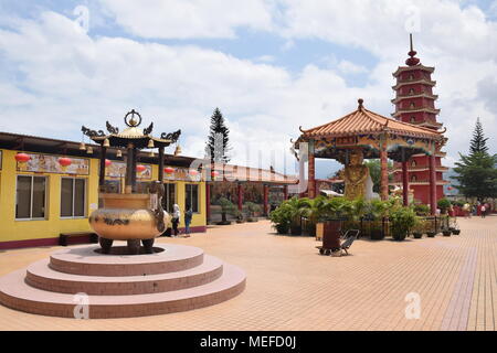 Voir des dix mille bouddhas monastère dans la région de Sha Tin à Hong Kong, Chine Banque D'Images