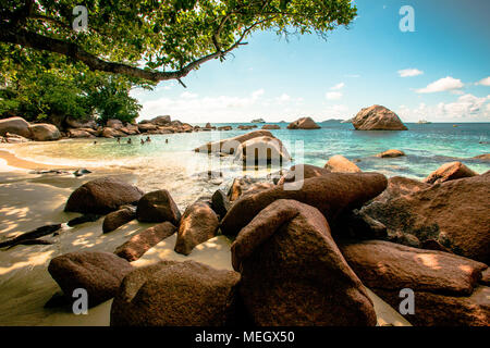 Seychelles- belle plage rocheuse Banque D'Images