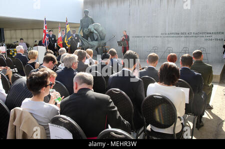 Sachsenhausen, Allemagne, 22 avril 2018. Les gens prennent part à la cérémonie du souvenir à l'ancien camp de concentration de Sachsenhausen. Dpa : Crédit photo alliance/Alamy Live News Banque D'Images