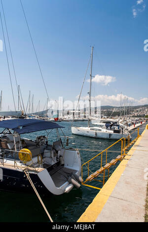 Kavala, Grèce, port et location lodge Banque D'Images