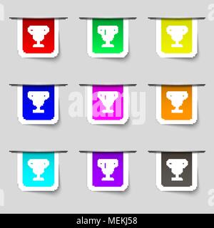 La coupe du vainqueur, l'attribution des gagnants, l'icône Trophée signe. Ensemble d'étiquettes modernes multicolores pour votre conception. Vector illustration Illustration de Vecteur