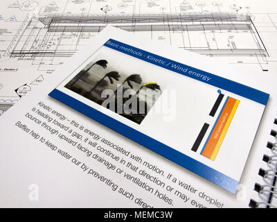 Bardage pare-pluie guide technique de l'enveloppe du bâtiment, système de façade utilisés dans l'industrie de la construction Banque D'Images