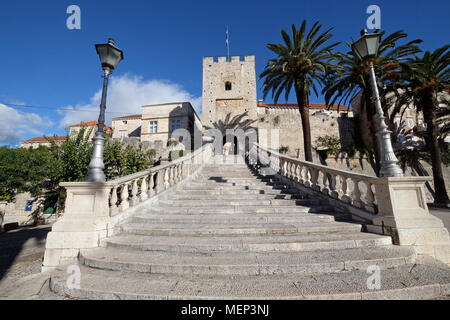 Entrée principale de la vieille ville de Korcula sur l'île de Korcula, sur la mer Adriatique en Croatie. Banque D'Images