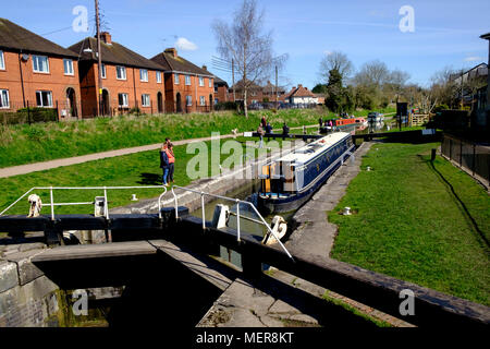 Autour de devizes, Wiltshire england uk une ville La Kennet and Avon Canal lock Banque D'Images