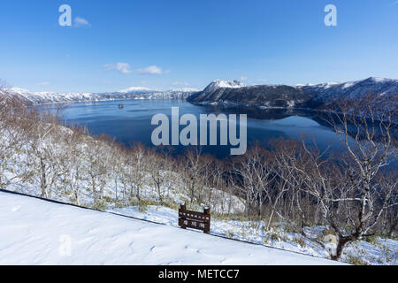 En hiver le lac Mashu Banque D'Images