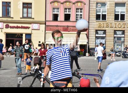 Wroclaw, Pologne. 22 avr, 2018. Avril 22,2018 Pologne Wroclaw Wroclaw dans GoÂ³Ãªbi Square Crédit : Piotr/Twardysko ZUMA Wire/Alamy Live News Banque D'Images