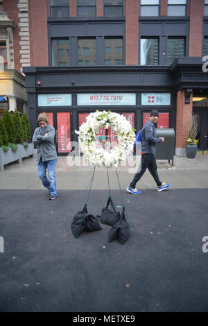Boston, Massachusetts, USA. Apr 15, 2018. Protestation arménienne sur le 103 anniversaire du génocide à l'Tukish consulat de Boston. Credit : Kenneth Martin/ZUMA/Alamy Fil Live News Banque D'Images